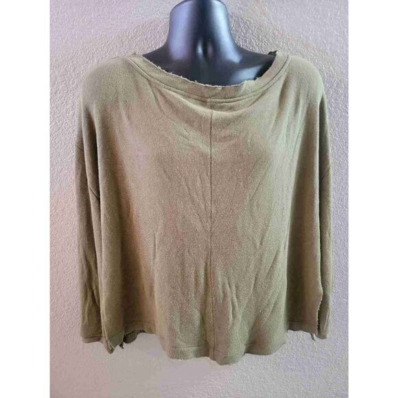 Free People Women's Olive Green Distressed Cropped Pullover Sweater Size Large - Picture 1 of 3